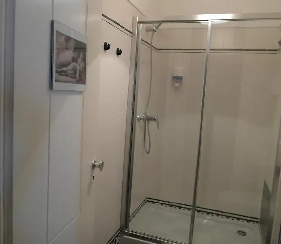 Auberge de jeunesse Graca 28 *